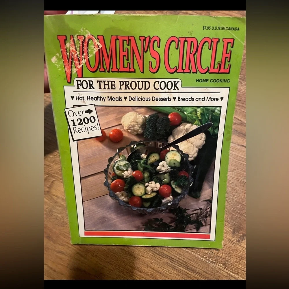 Women’s circle vintage cookbook 200 recipes!